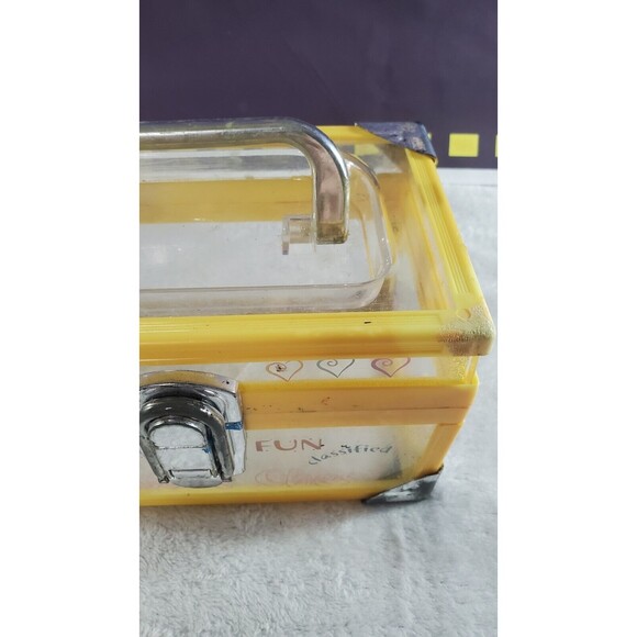 Vintage Yellow Comestic Jewelry Fun Treasure Cool Stuff Box 7" x 4 1/2" x 4 1/8" - Picture 4 of 9